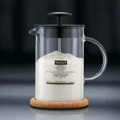 Bodum LATTEO Milchschäumer Mit Griff, Schwarz 7 Bodum LATTEO Milchschäumer Mit Griff, Schwarz -Deutschland Kochzauber Verkaufs-Shop bodum latteo milchschaumer mit griff schwarz 3