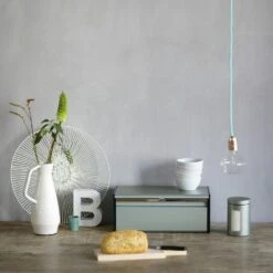 Brabantia Fall Front Brotbox, Matt Black -Deutschland Kochzauber Verkaufs-Shop brabantia fall front brotbox weiss 3