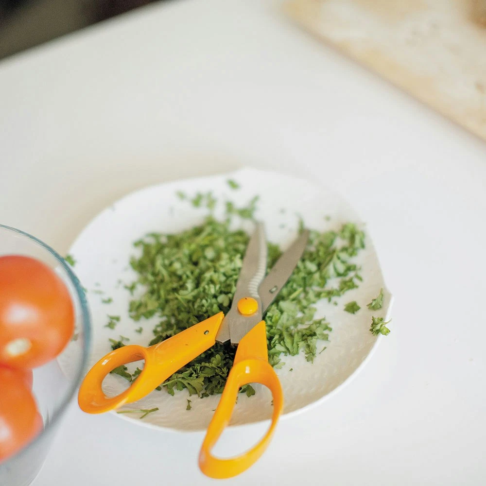 Fiskars Classic Küchenschere, Orange 3 Fiskars Classic Küchenschere, Orange – Bild 3