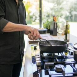 Fiskars Rotisser Traktörpfanne Optiheat 26 Cm 7 Fiskars Rotisser Traktörpfanne Optiheat 26 Cm -Deutschland Kochzauber Verkaufs-Shop fiskars rotisser traktorpfanne optiheat 26 cm 3