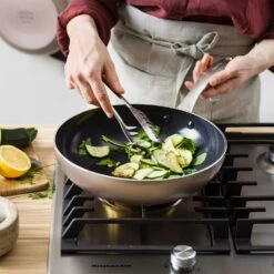 Greenpan Royal Bronze Wok 28 Cm Wok-Pfanne Bronzefarben -Deutschland Kochzauber Verkaufs-Shop greenpan royal bronze wok 28 cm 3