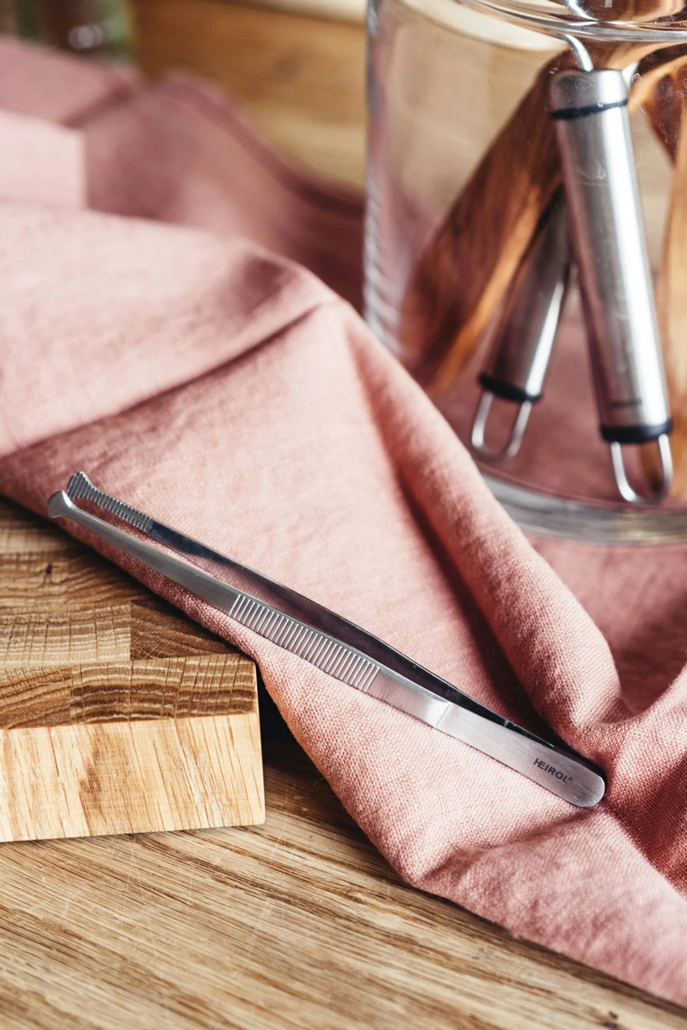 Heirol Steely Fischgrätenpinzette 2 Heirol Steely Fischgrätenpinzette – Bild 2