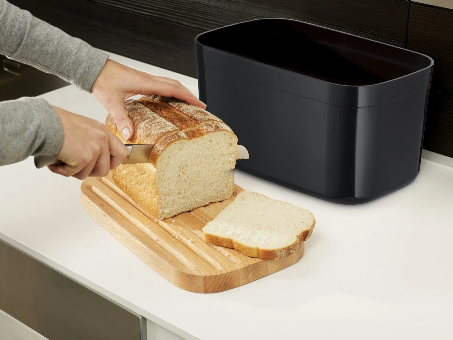 Joseph Joseph Bread Box With Cutting Board, Black 3 Joseph Joseph Bread Box With Cutting Board, Black – Bild 3