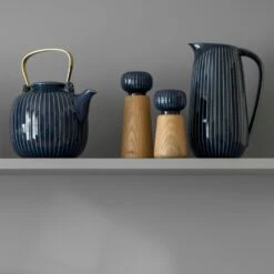 Kähler Hammershøi Kräutermühle Small, Dunkelgrün 10 Kähler Hammershøi Kräutermühle Small, Dunkelgrün -Deutschland Kochzauber Verkaufs-Shop kahler hammershi krautermuhle small 4 1