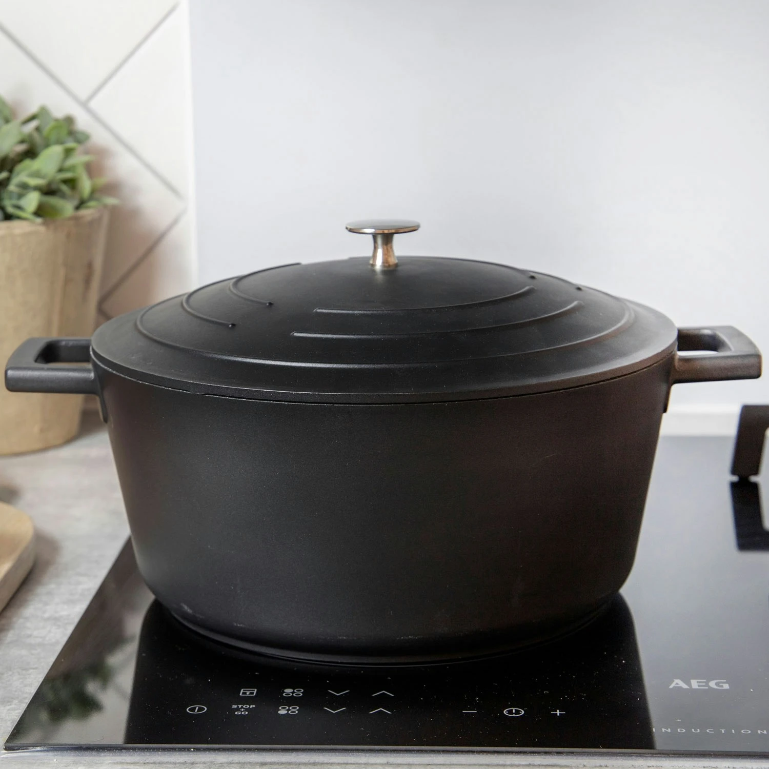 Kitchen Craft MasterClass Kasserolle Schwarz, 5 L 2 Kitchen Craft MasterClass Kasserolle Schwarz, 5 L – Bild 2