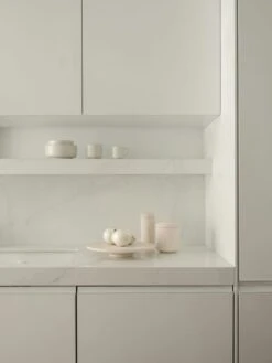 Gallery Objects Dose 18 Cm, Lime Stone -Deutschland Kochzauber Verkaufs-Shop louise roe gallery objects jar 02 black basalt 11